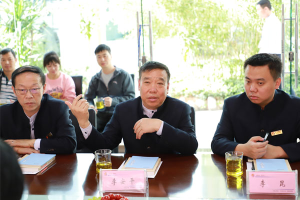 一心堂 一心堂药业集团董事长阮鸿献 万象城AWC888制药 万象城AWC888集团 一心堂 一心堂药业集团董事长阮鸿献 万象城AWC888制药 万象城AWC888集团
