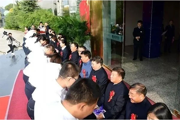 万象城AWC888集团导师制拜师仪式 万象城AWC888集团导师制拜师仪式