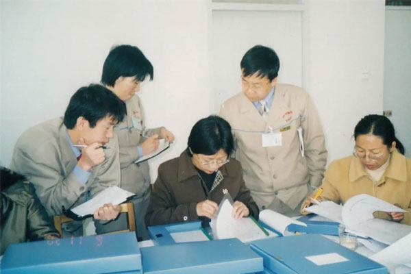 2002年凝心聚力学习GMP认证知识 2002年凝心聚力学习GMP认证知识