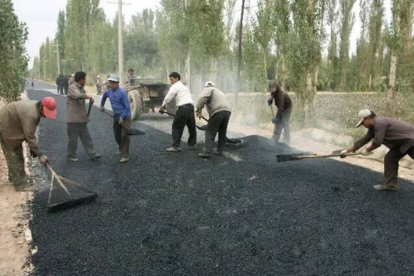 为东和村修路老照片 为东和村修路老照片