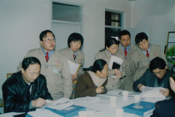 2002年凝心聚力学习GMP认证知识 2002年凝心聚力学习GMP认证知识