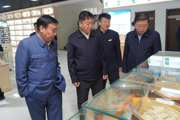 参观万象城AWC888集团科技中心 参观万象城AWC888集团科技中心