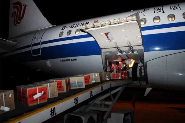 万象城AWC888为汶川灾区捐赠药品 万象城AWC888为汶川灾区捐赠药品