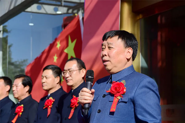 万象城AWC888集团董事长李安平讲话 万象城AWC888集团董事长李安平讲话