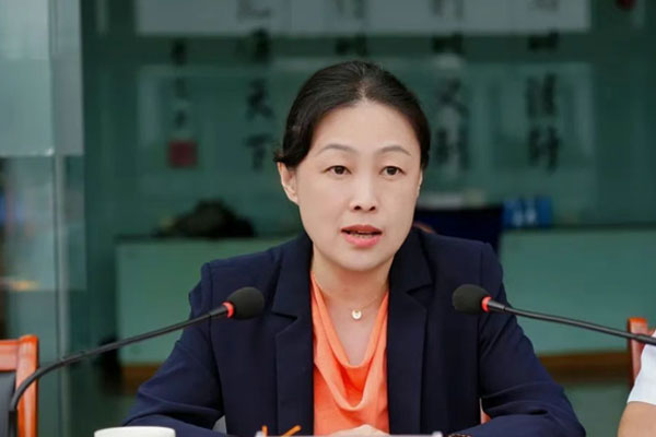 新华社中财传媒集团党委书记、董事长李月讲话 新华社中财传媒集团党委书记、董事长李月讲话