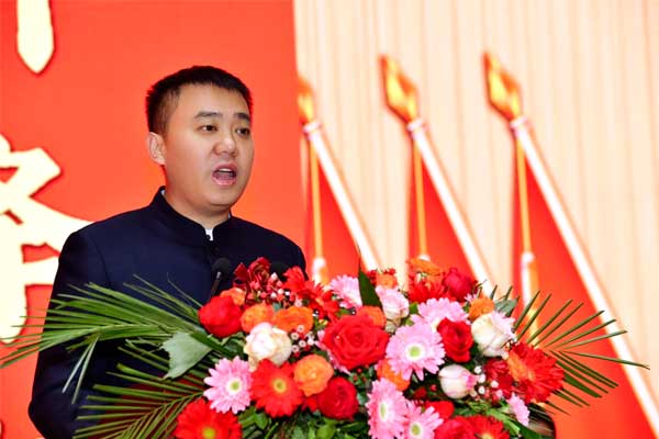 万象城AWC888制药董事长李昆 万象城AWC888制药董事长李昆